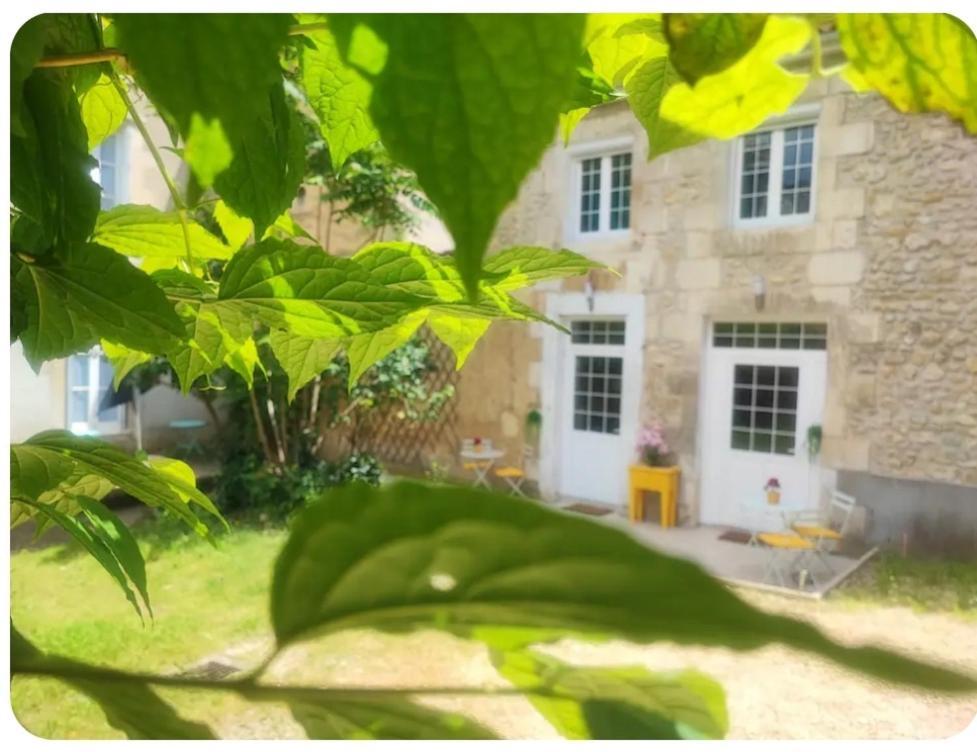 Le Cocoon Dore Poitiers Extérieur photo